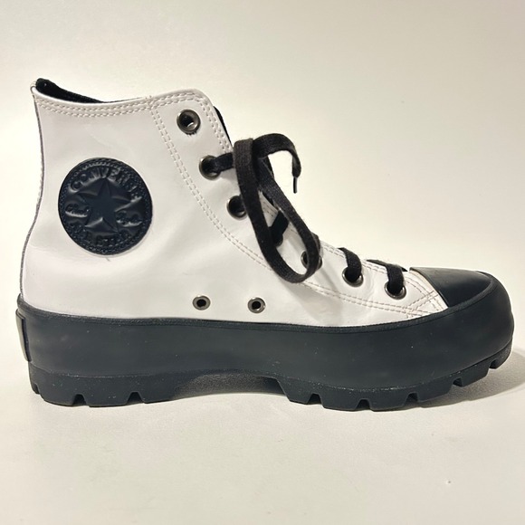 Converse Chuck Taylor All Star Lugged High Top Women's White Black Size 7.5 - Picture 2 of 6